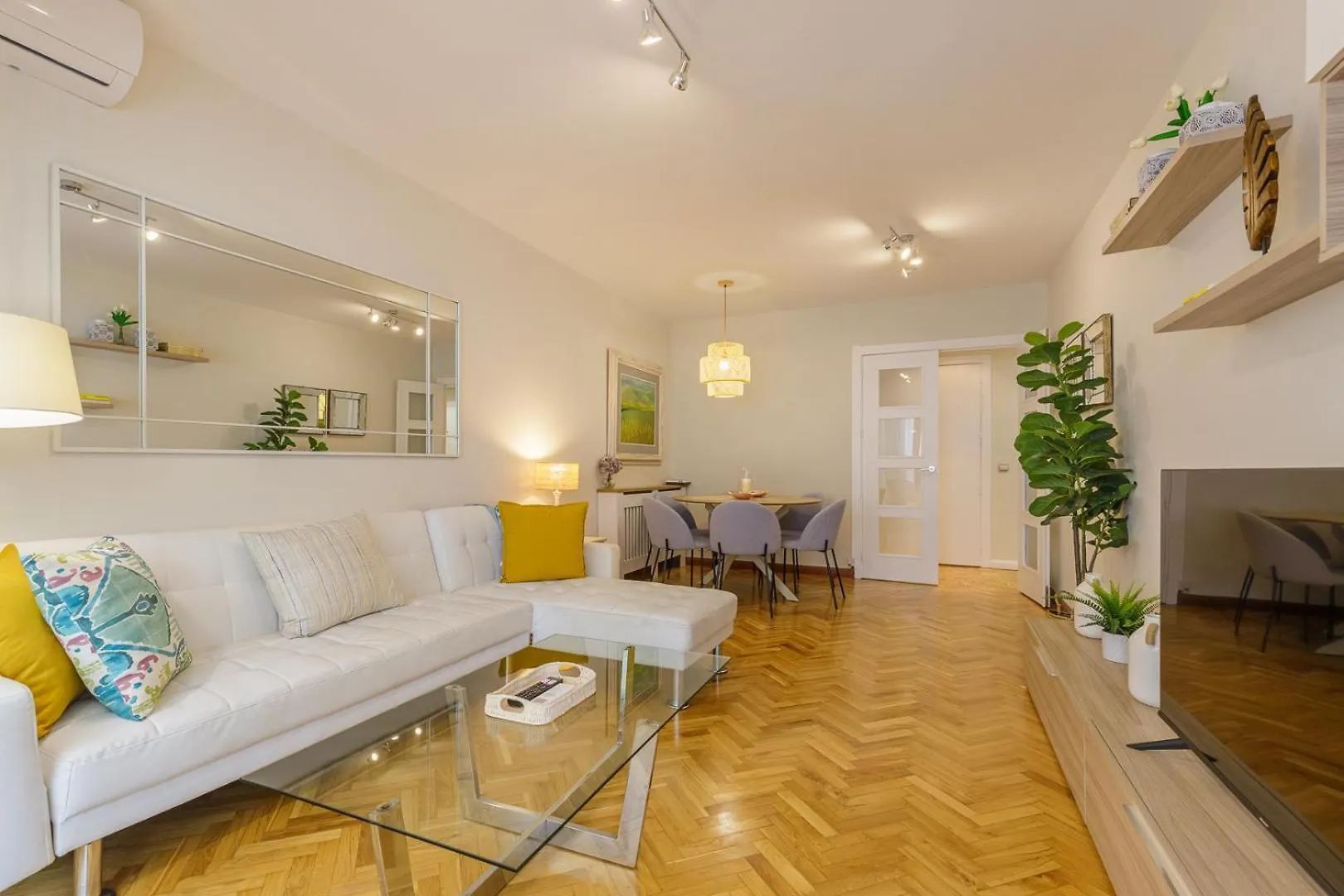 Apartment Beach Malagueta By Caleta Homes Malaga